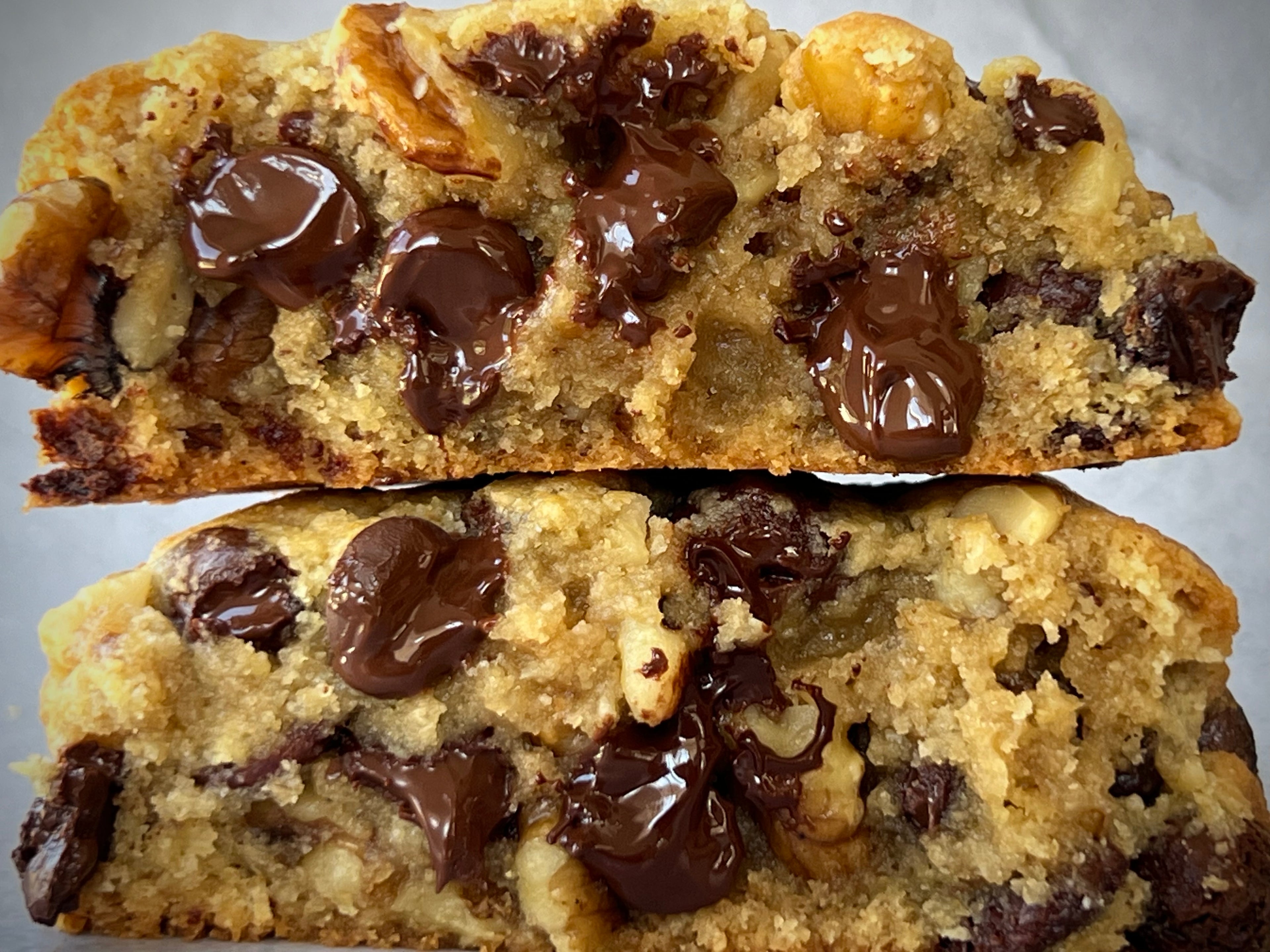 Chocolate Walnut (6 Pack) - Sweet Crumble